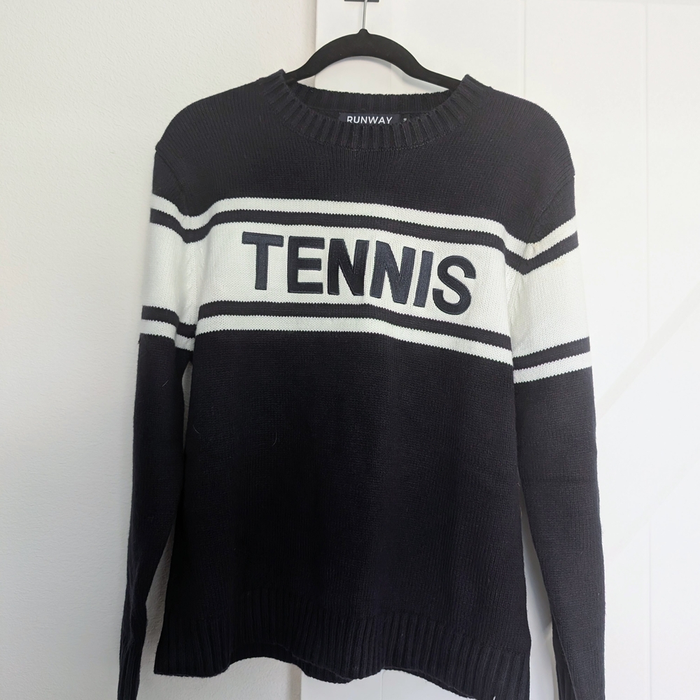 Runway Athletics Classic Tennis Sweater Navy Size M - Picture 2 of 4
